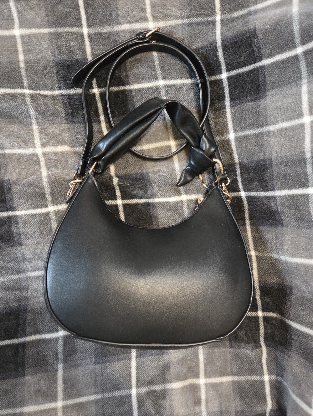 Pieces Crescent Bag Black